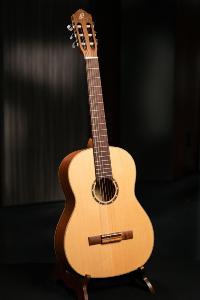 ORTEGA R121 - GUITARE ORTEGA R121 EPICEA SILLET 52