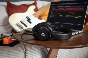 ADAM AUDIO RAD H200 - Casque de monitoring fermé / Diaphragm PEEK 40mm