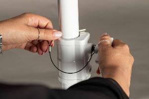 PROEL PRSS200BK - Pied enceinte / lumière sur verin