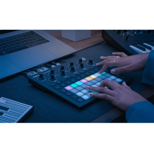 NOVATION RNO CIRCUIT-TRKS - Groove box à matrice RGB